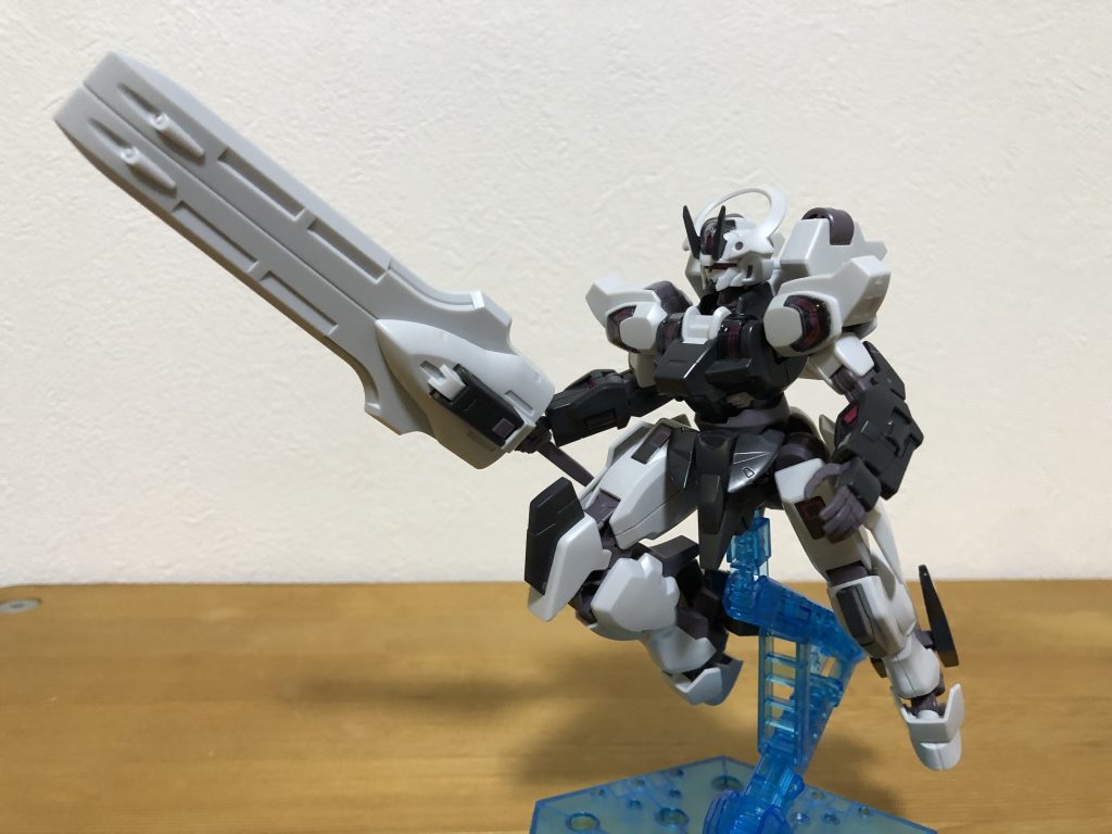 この形態もかっこいいですね。大型武器好きにはよく刺さります。