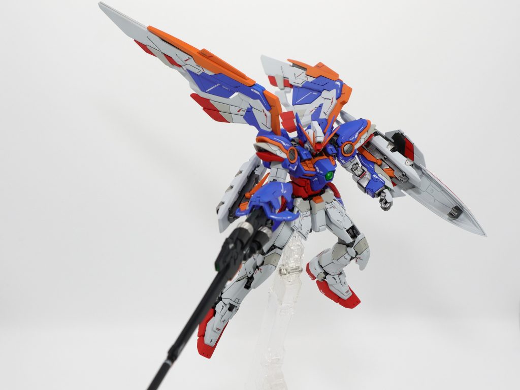 撮影中にハンド部のライフル接続ピン折れたので、ネオジムを急遽仕込みました。…それでも重すぎて安定しません。