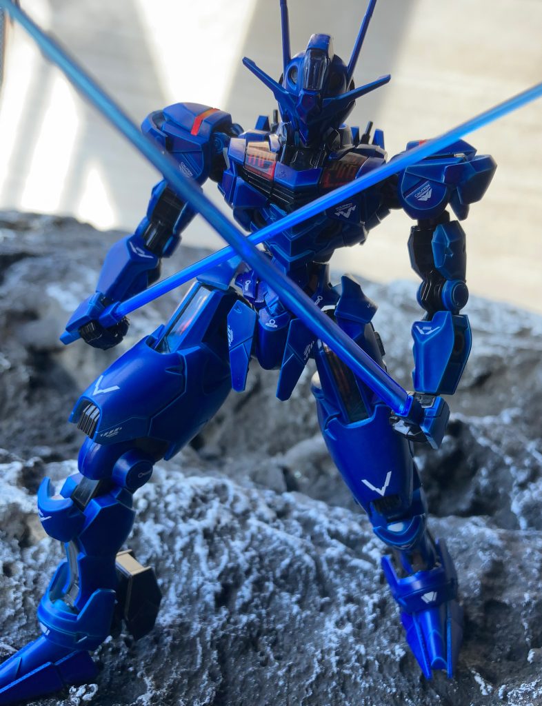 「逃げたら1つ・・進めば2つ・・！」