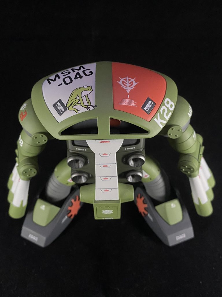 頭部の蛙はマシーネンのデカールを使用しています。