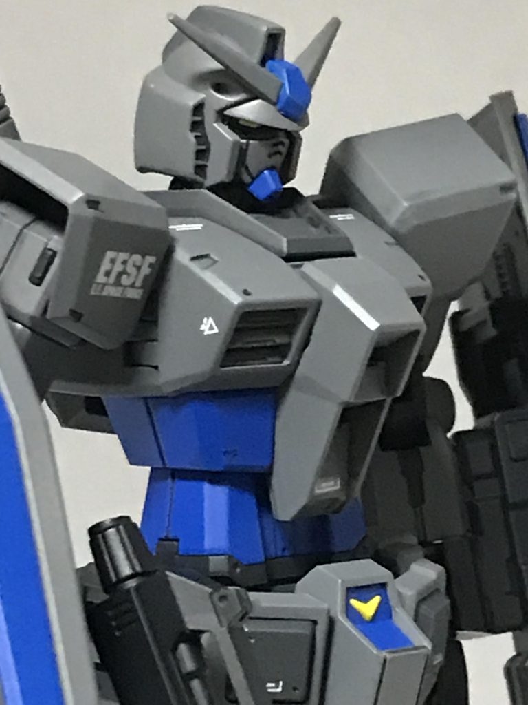 デカールは苦手なので控え目に