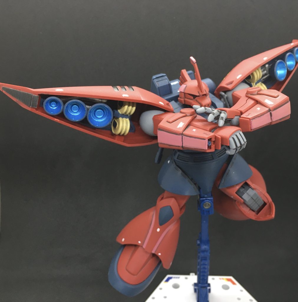 グレネード・ランチャーは反動が大きくて支えないといけないらしいですね。