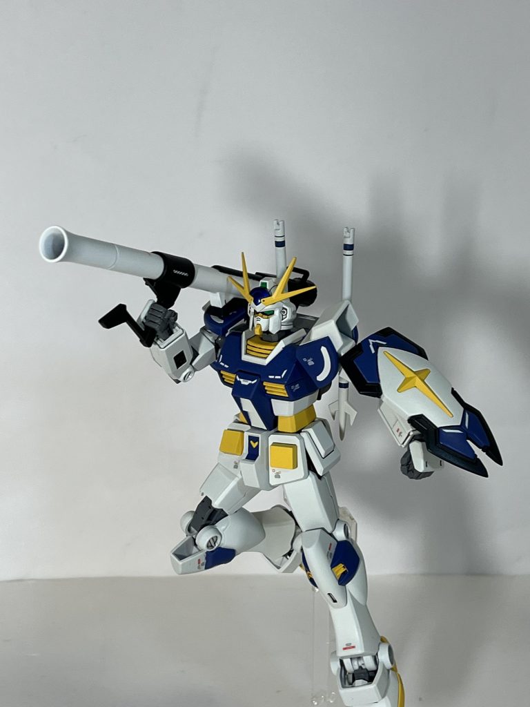 ハイパーバズーカですね。EG版は持っていないのでリバイブ版のガンダムから拝借しました。こちらの配色は少しだけアレンジしています。あとはいい感じにデカールが落ち着いてるなという印象です(*ˊᵕˋ*)