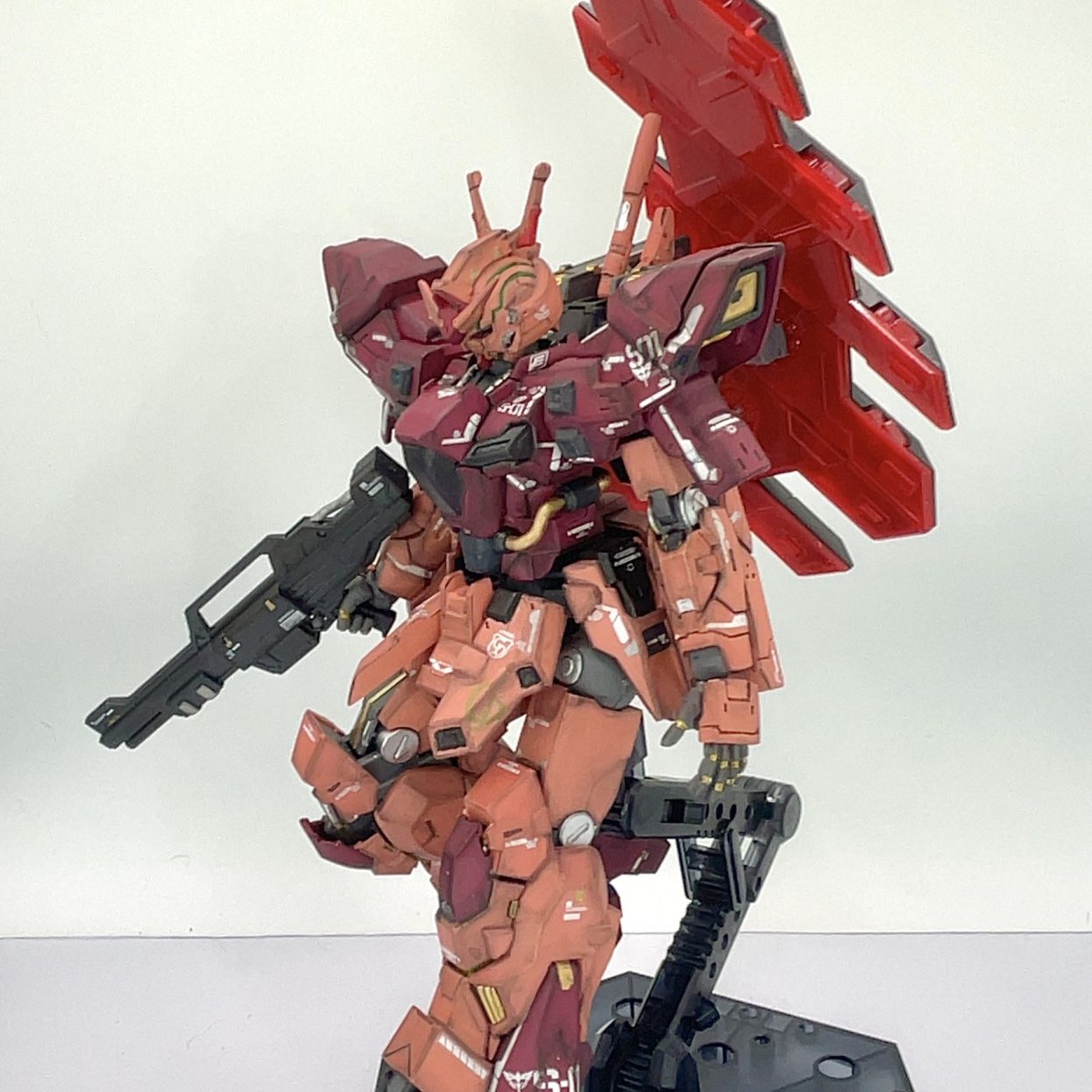 キャスバル専用ムーンガンダム｜nekokan.crownさんのガンプラ作品