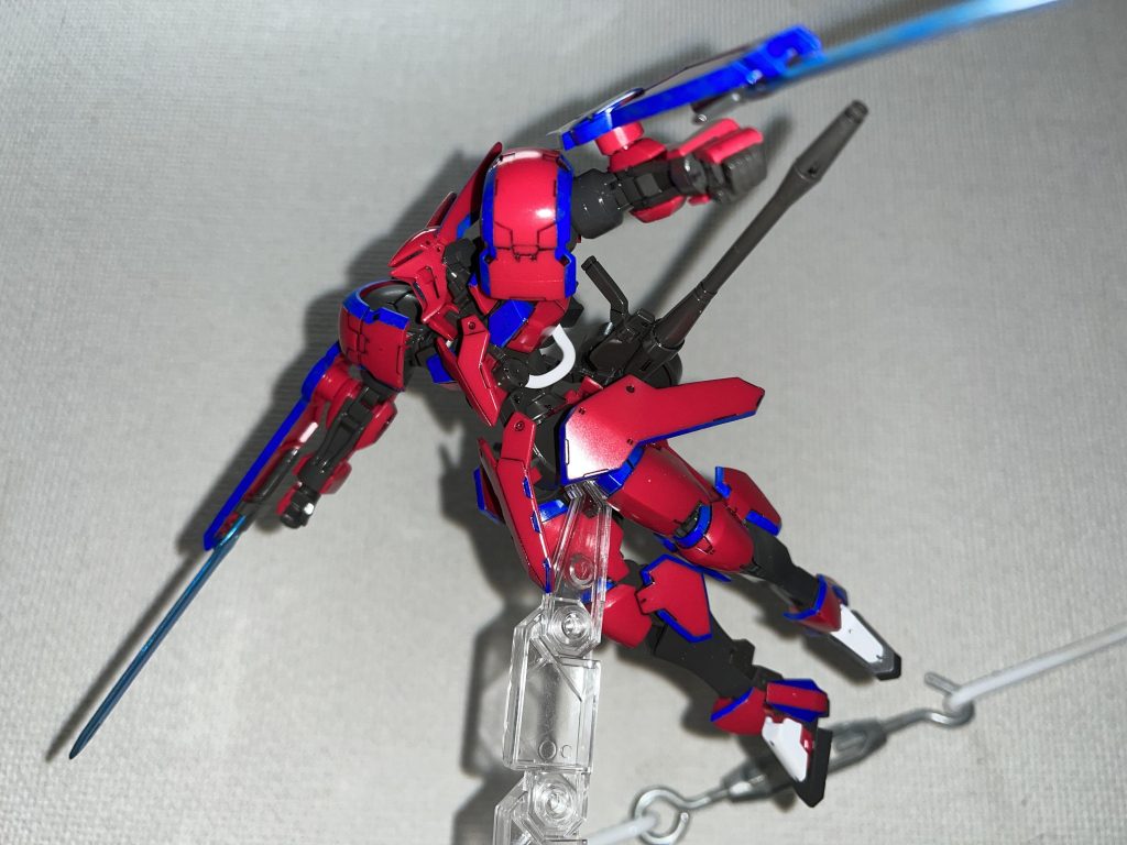 飛翔して斬りかかる感じ