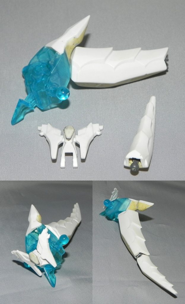 尻尾の付け根の突き出した部分は他所ニコイチ時に余ったパーツを削ってパテで整形関節各所はボールデンを多用