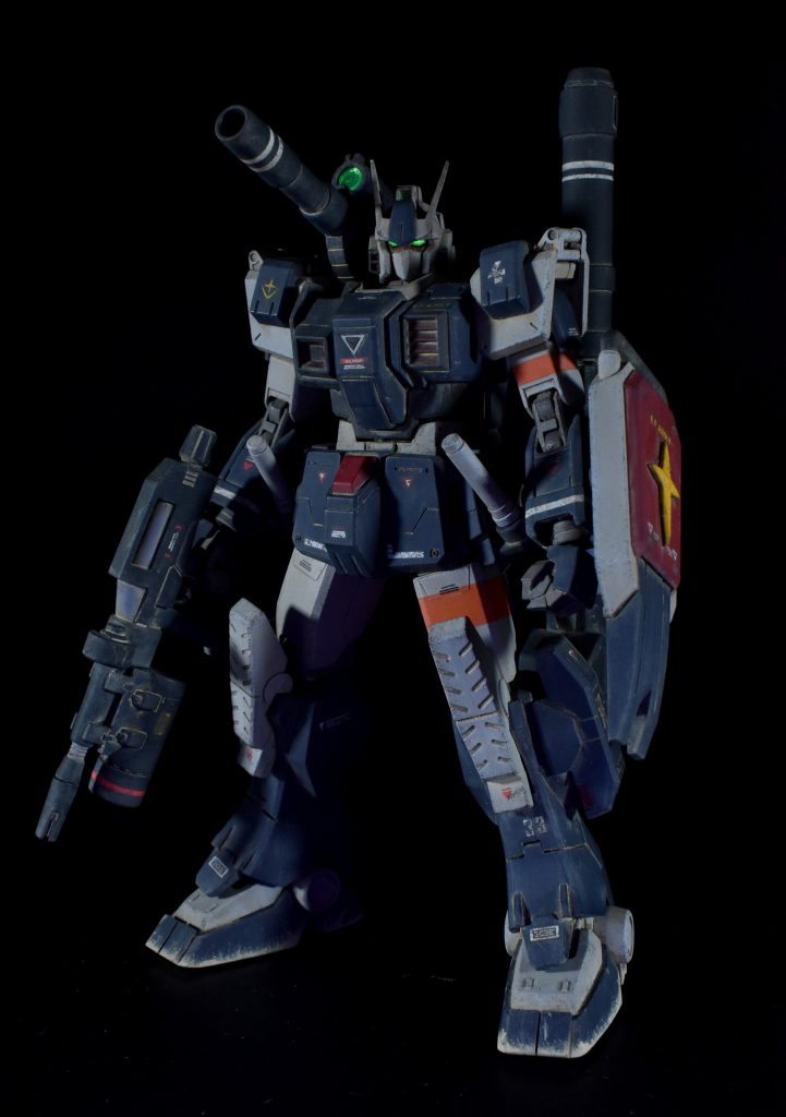 フロントビューEZ-SR、陸戦型ジム、ジムキャノンをミキシング。漫画ジャブローズスカイに登場するジムキャノンθを自分流に製作した機体でもあります。