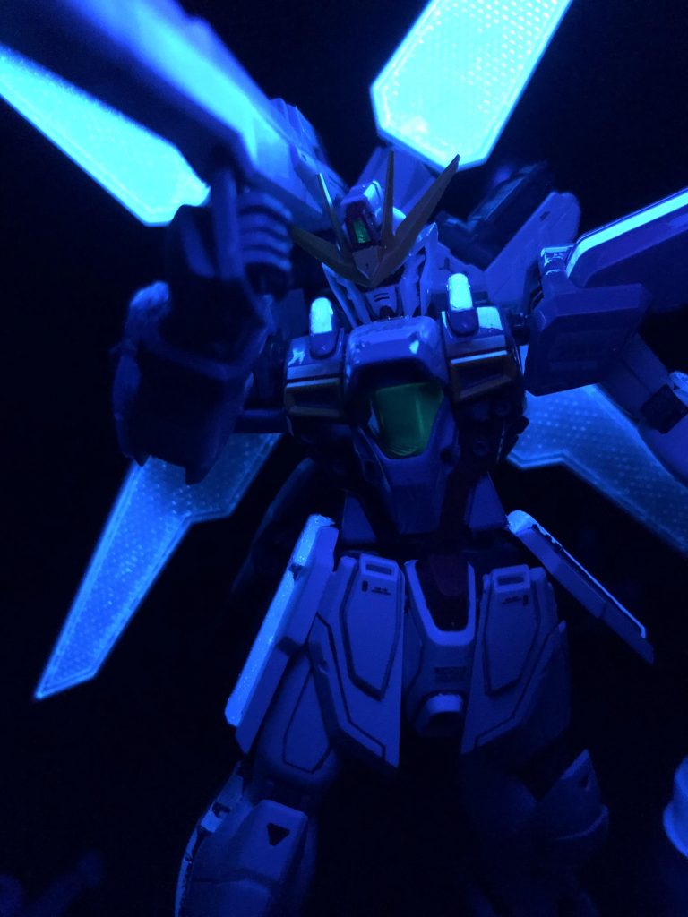 サテライトキャノン展開時。全体を上手く撮るのが難しくてあまりいい写真が無い‥