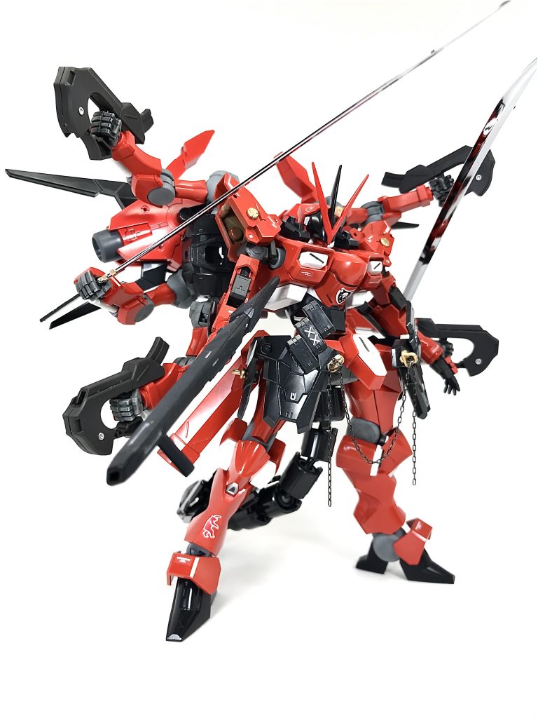 さらに武装追加でフルウェポン装備状態またザウォートかい!って声が聞こえて来そうですが…ザウォートは…安くてミキシングしやすいので、私のようなミキシング初心者にはもってこいのキットなのです😃