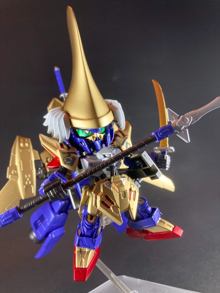 【加賀百万石🌾前田大納言形態】豊臣政権五大老に列する重鎮として、北陸・加能越三ヶ国に実高のべ百万石の大版図を領する利家デルタガンダム百万式の最終形態!往年の傾奇者らしいド派手な鎧甲冑で大大名の威風を漂わせつつ、天下に名高き無双の槍捌きは一切衰えていない。