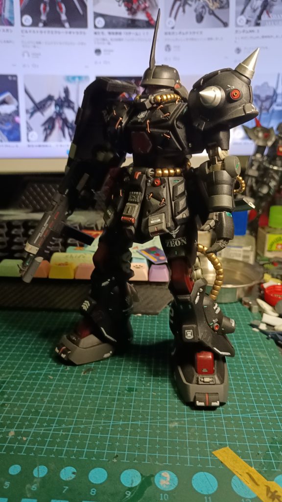 RE/100 MS-06FZ ザクⅡ（爆発反応装甲.ver）–3枚目/制作者：fargo0824