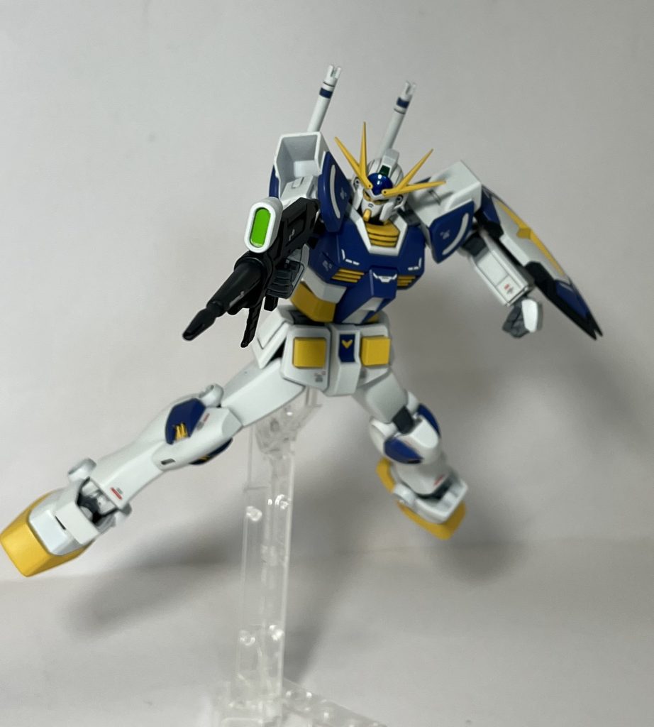 ビームライフルも先端は穴開けてディテールアップしました。