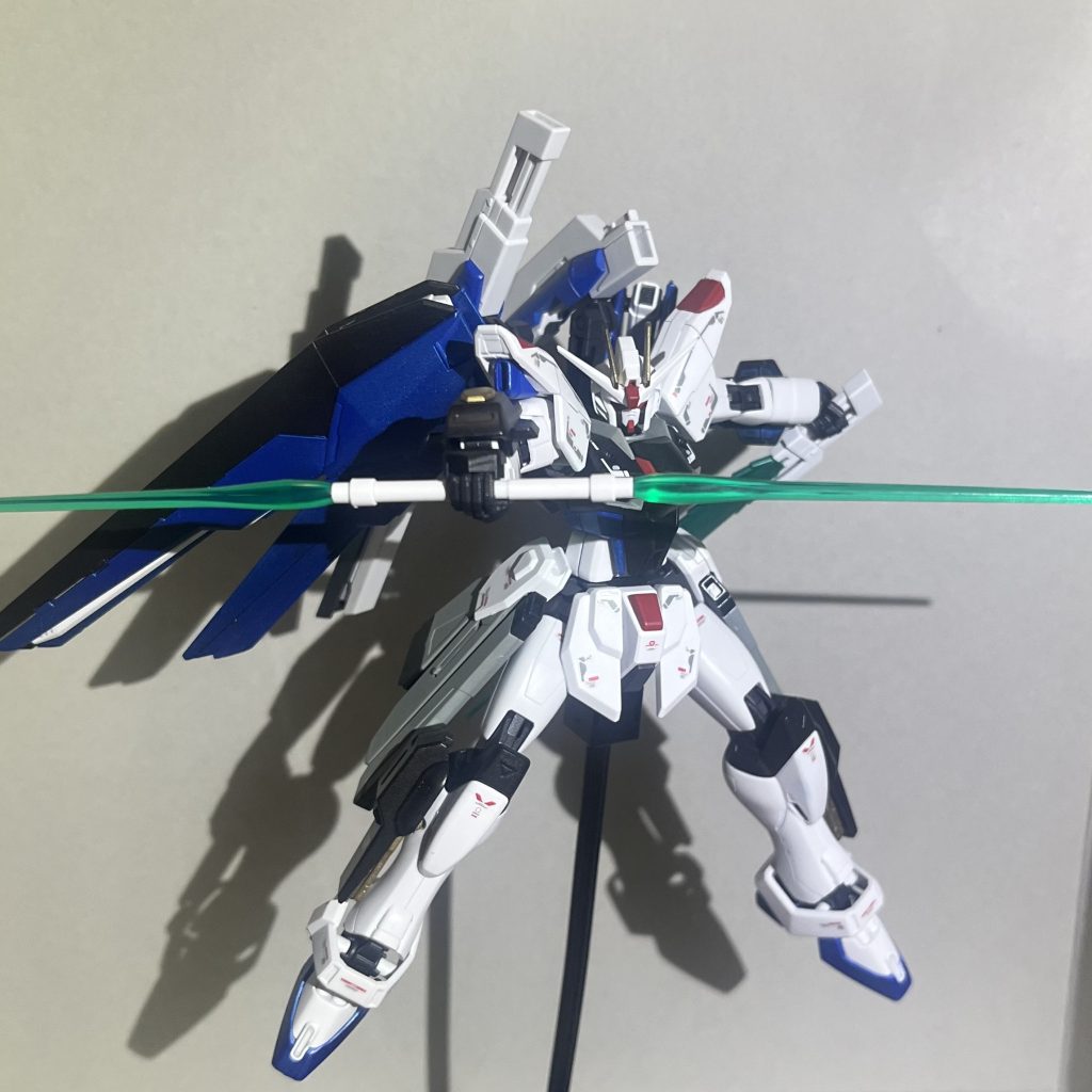 フリーダムガンダム(改修型)–5枚目/制作者：おかか