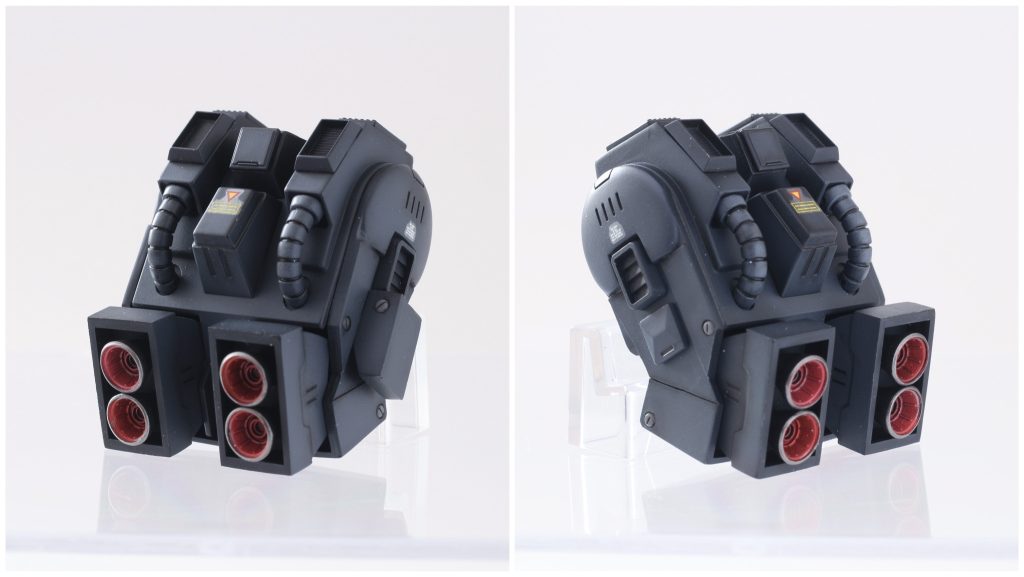 バックパック旧MGの高機動型を改造陸ゲルまんまのものをイチから作る技術は無いので改造元の面影は残しつつシルエットを変更することにしましたある程度は汎用性のある装備品と考えたらアリなのかなと思いました右側面のラックはネオジム入りで試作ライフルと接続できます