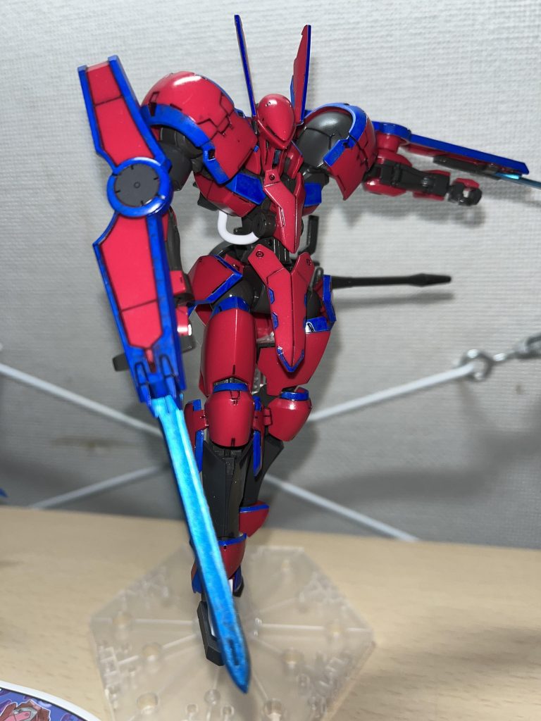 このエレガントな感じが魅力。この機体がどうしてガッチリ体型の頭の悪そうな大剣装備に改造されてしまうのかwまあアレはアレで好きやけど。武器はミカの役に立ちましたしね。