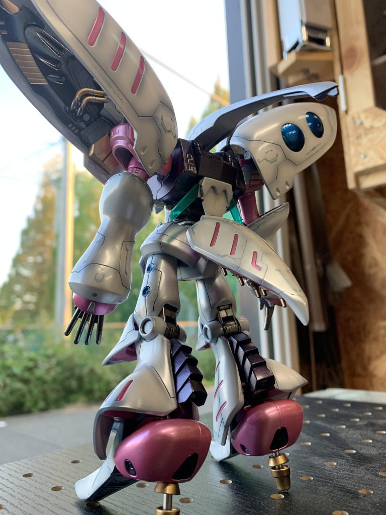 足を長く見せるために廃ランナーとバーニアでヒールをつくりましたイメージは女王様です結構効果あったと思います