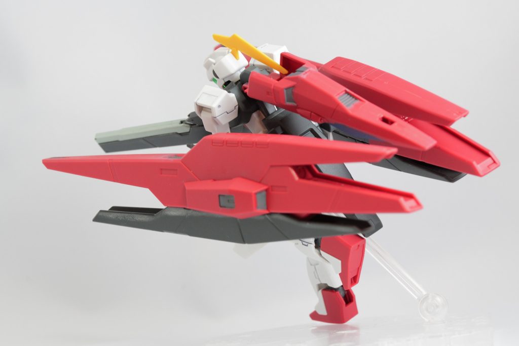 このポーズ、ガンダムハルートと並べたら可愛い気がした。