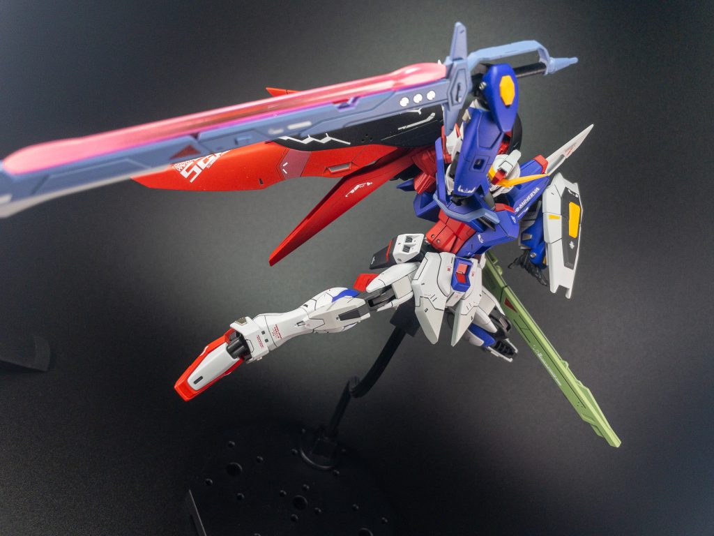 HGCE デスティニーガンダム 黒背景版–2枚目/制作者：Takana