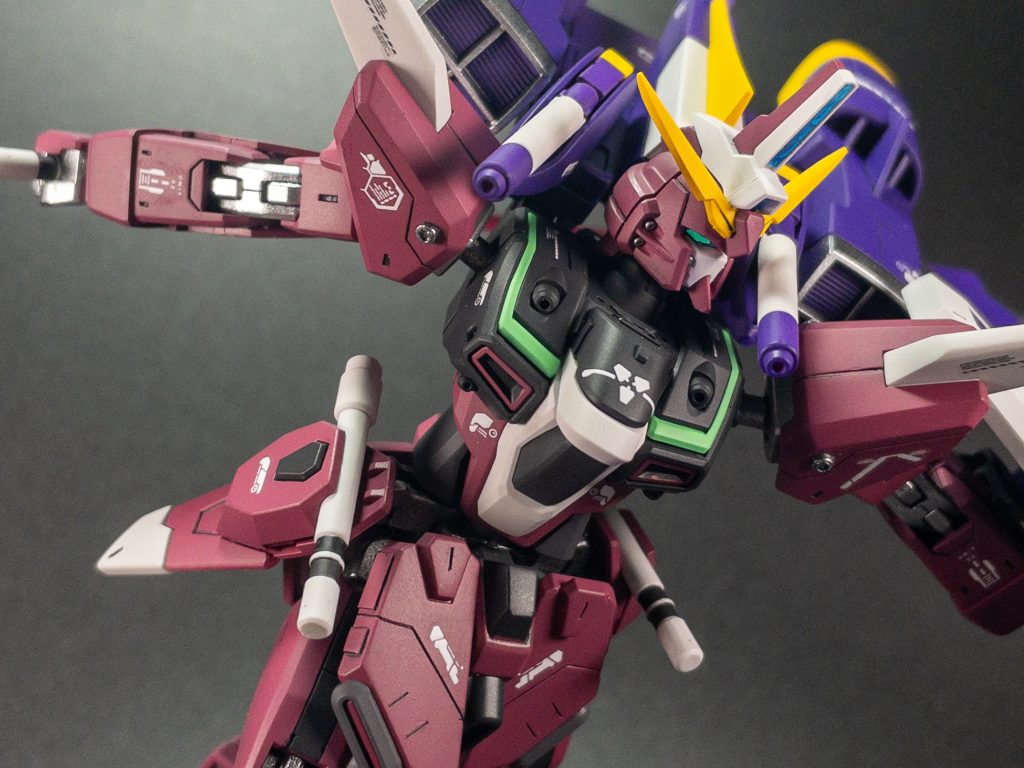 ビームサーベルが4本あるのはただのミスです…