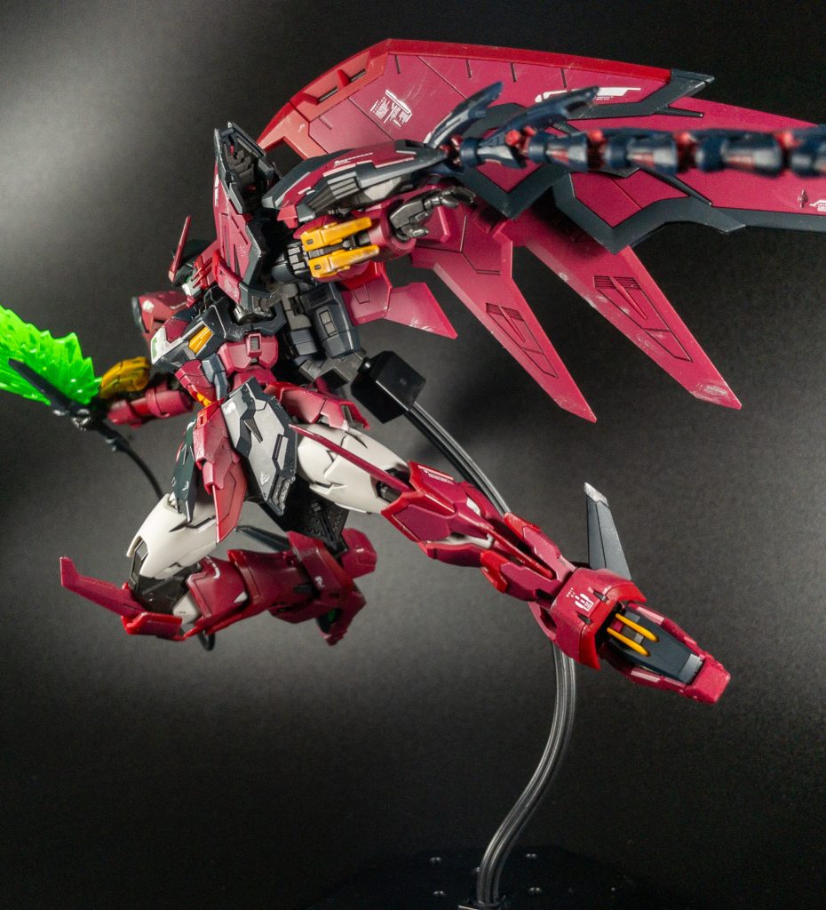 ヒートロッドはABS素材なので水性プレミアムコートのみで仕上げました。アレを全塗装する勇気はなかったですね笑