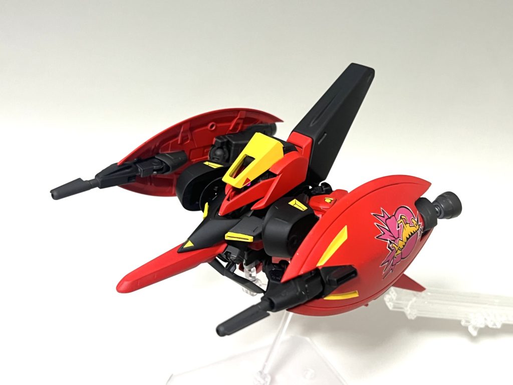 一応、MA形態にも変形します!フレームの関係で頭は沈みません!(泣)