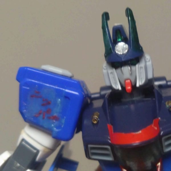 友の封印された黒歴史　『ラストニッパーガンダム』