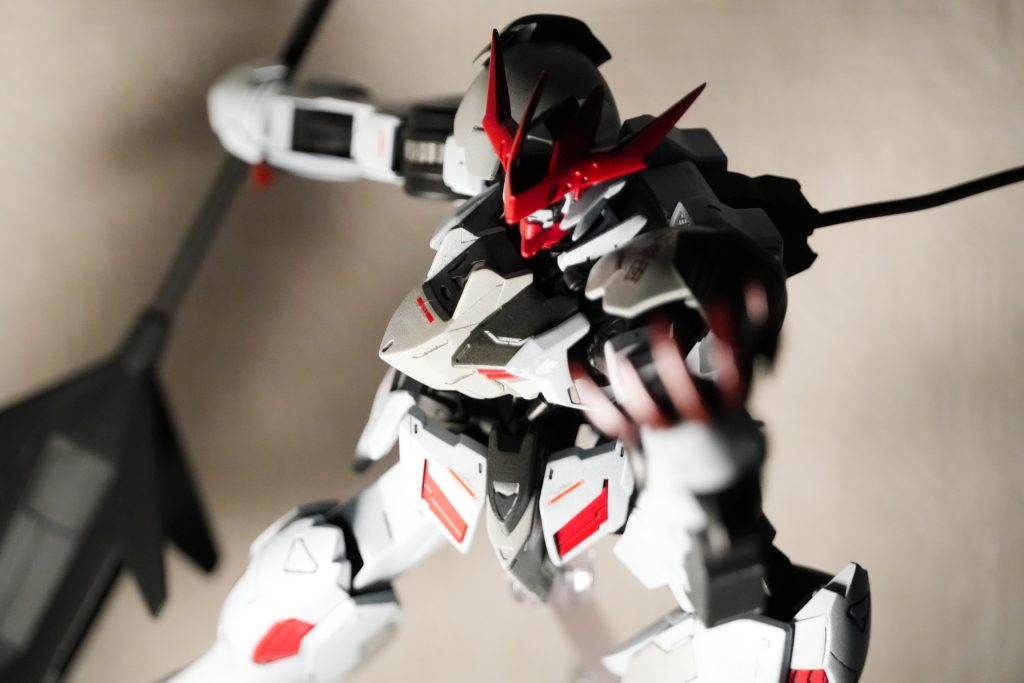 大型メイスも迫力があってサイコーにカッコいいこの機体 バルバトスルプスレクス 皆様も一度作ってみてはいかがでしょうか!