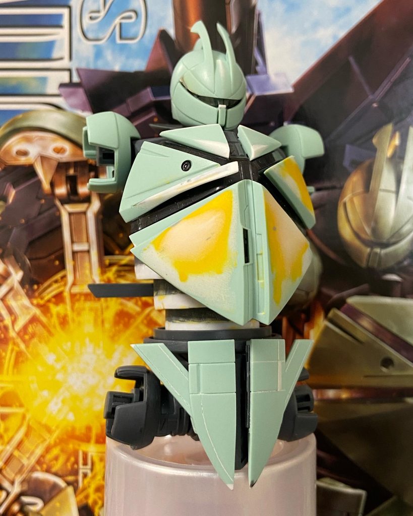 上半身製作途中の様子。