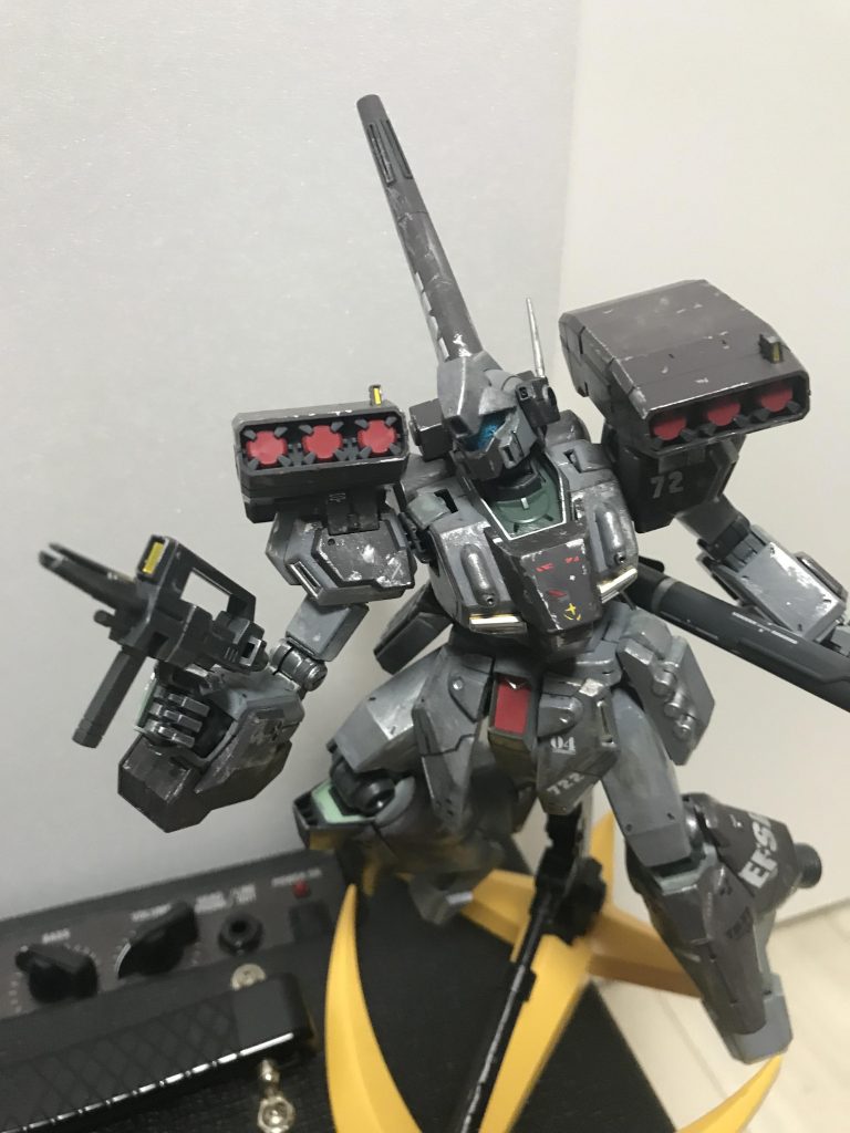 ビームライフルとバズーカー装備