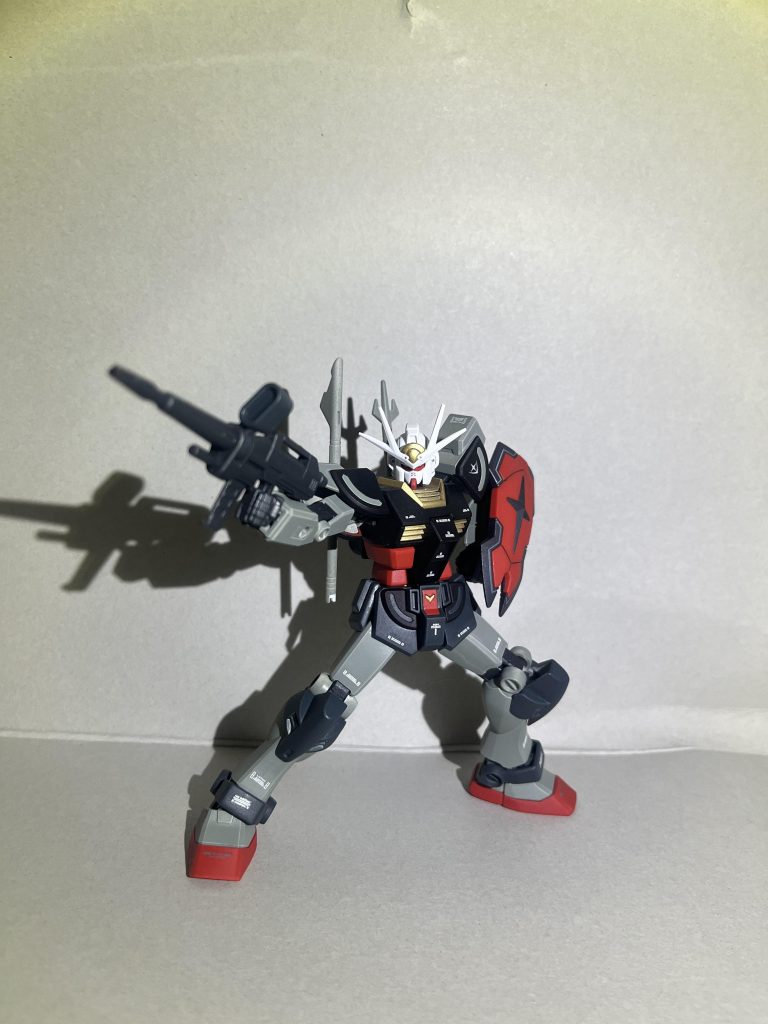 色変えるだけで随分雰囲気変わりますね。かっこいい。これも塗装の楽しみですよね。