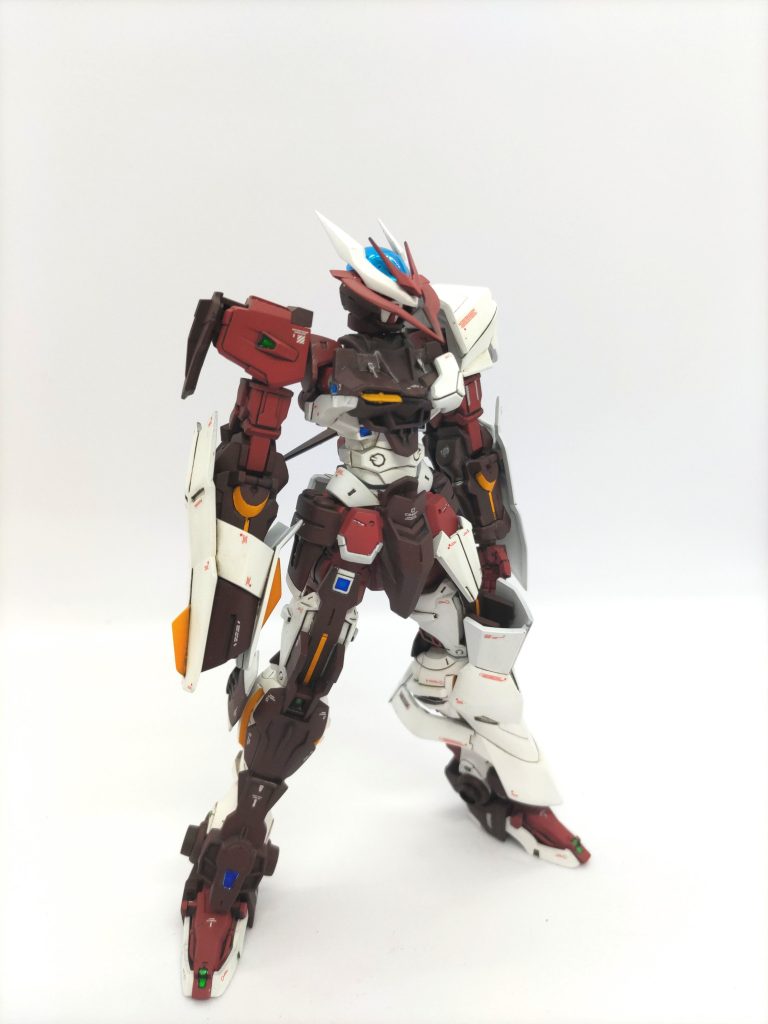 マント(？)を外して、左右から