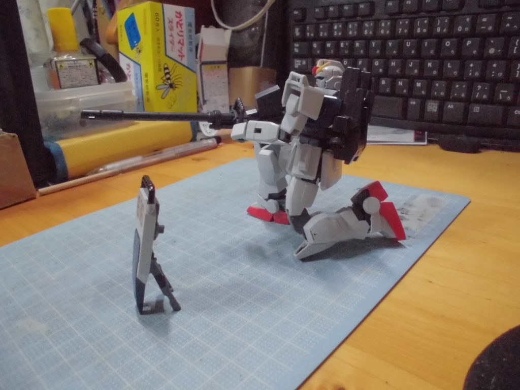 アクションポーズ！まずは〔OVA『機動戦士ガンダム 第08MS小隊』で印象的な『輝き撃ち』〕！！