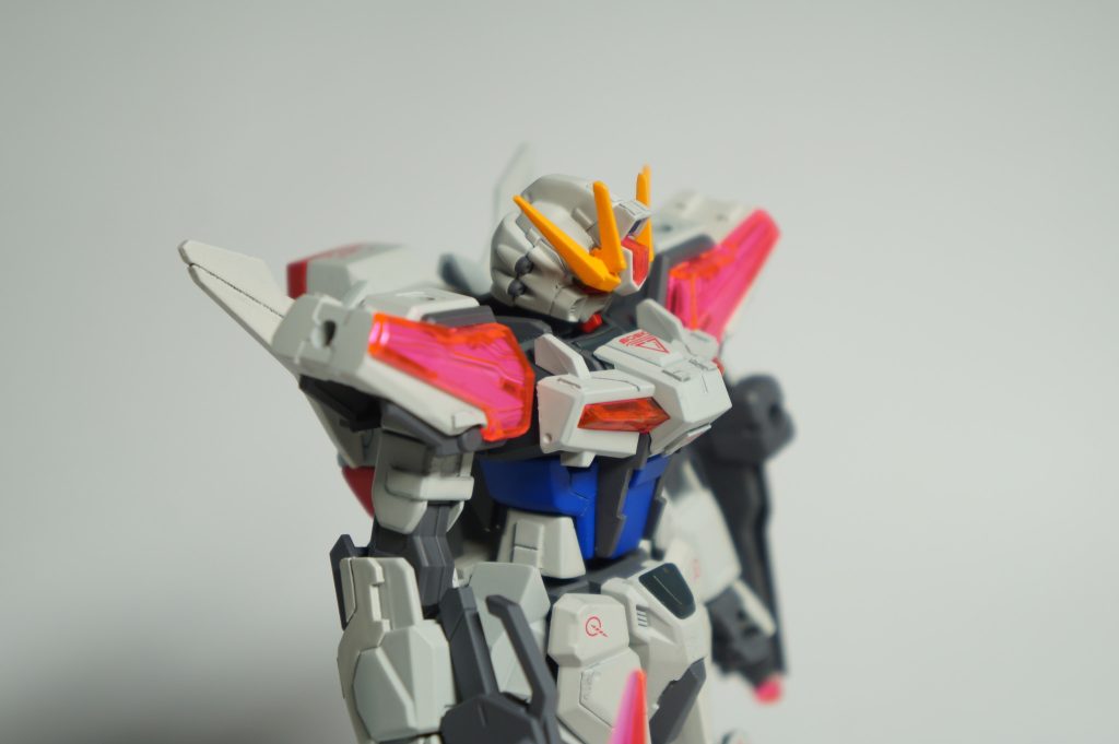 ところどころ0.3mm厚のプラバンでディティールアップを施している。