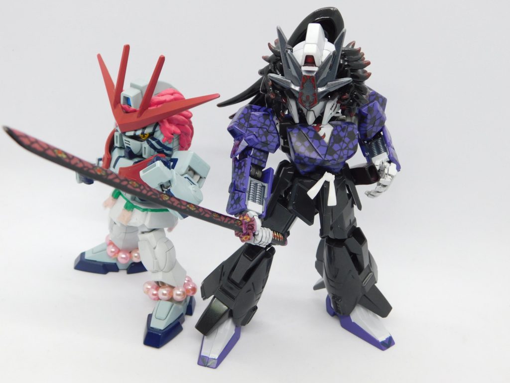 何だかんだの共闘。