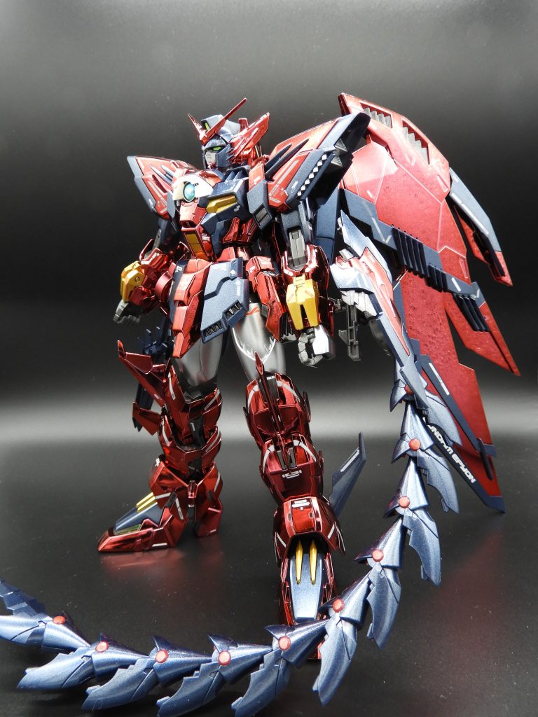 赤メッキに合わせて他の色もメタリックにしました。