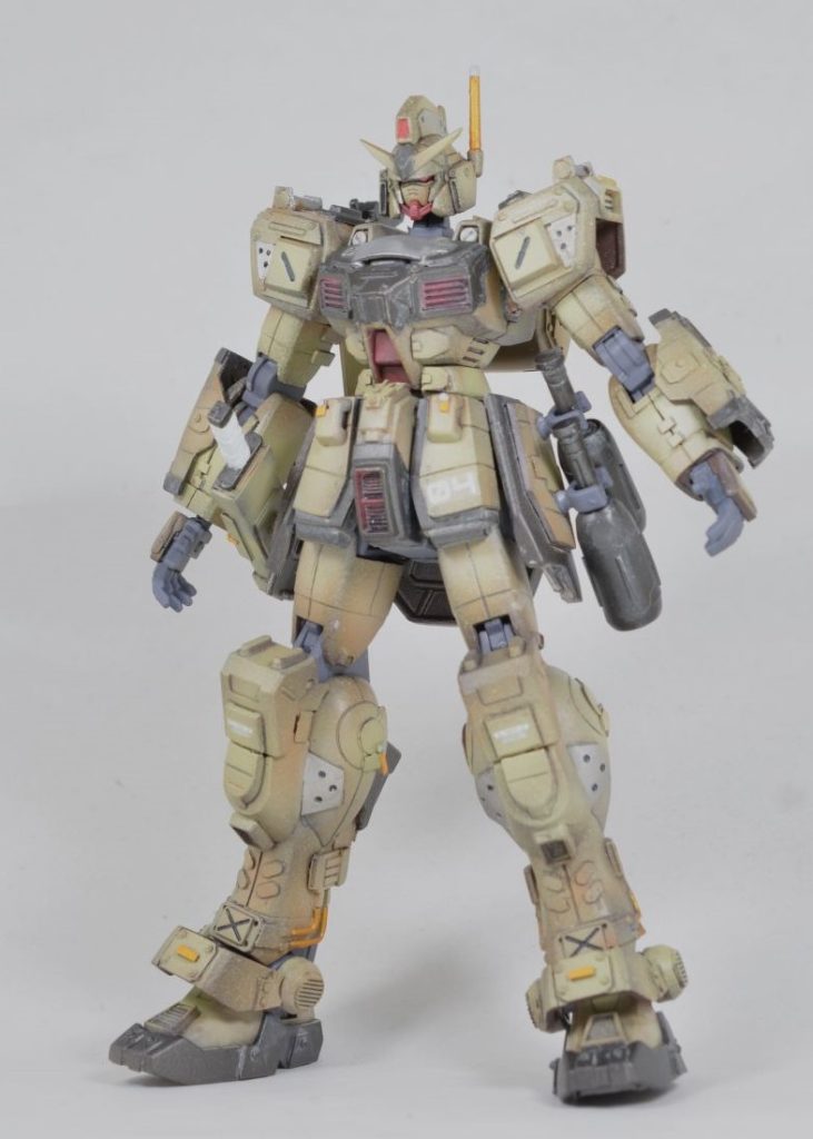 マントは真鍮線で接続しているので、取り外し可能です。