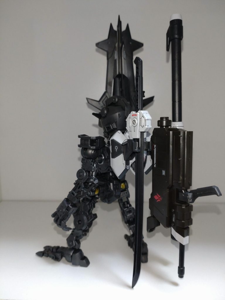 次にウェポンとバックパック。