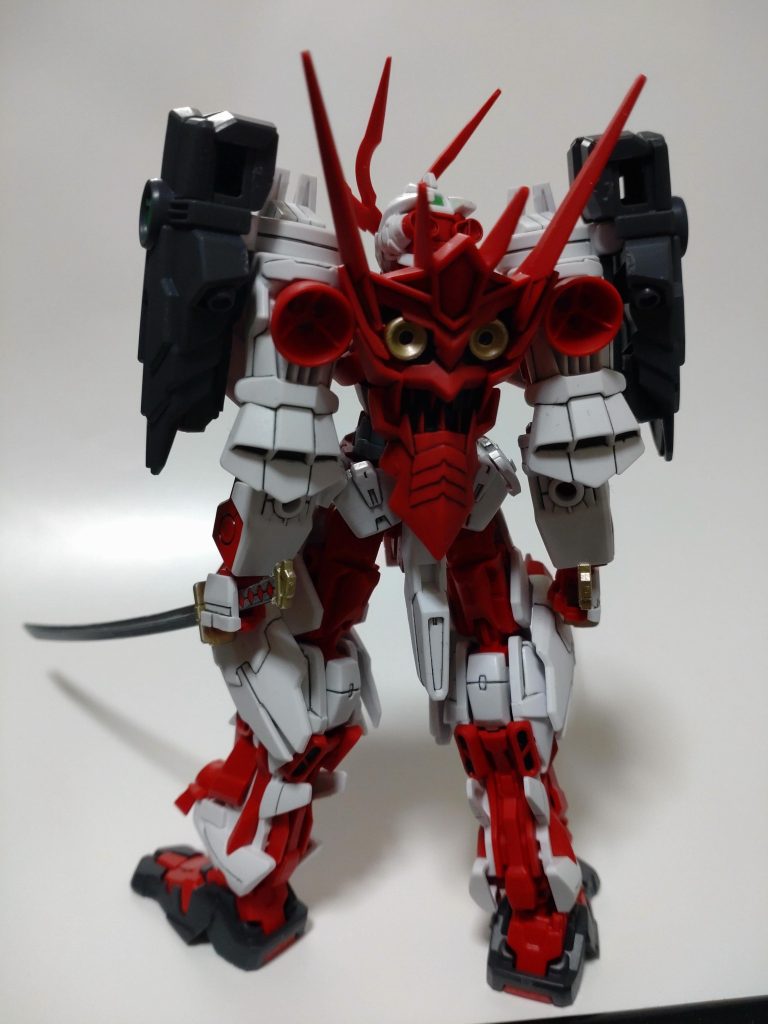 HG 戦国アストレイ頑駄無–3枚目/制作者：ネコジン