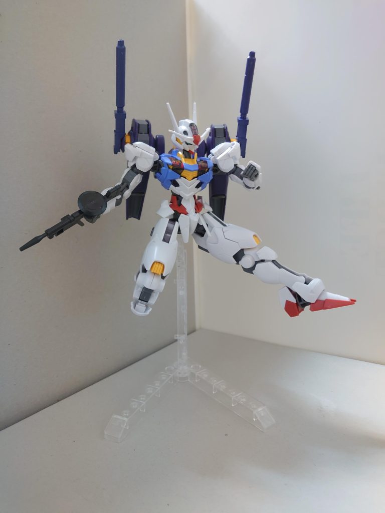 ●薫はガンプラバトル初参加の際、エアリアルに有り合わせのパーツを組み込んだ状態で、白鷺千聖(pastel*palettes)の高機動型ザクとのタッグで参戦したが、その対戦するはずの相手タッグが、共にレギュレーション違反を自己申告し不戦敗となったためか、画像のような派手な立ち回りはまだ見られていない···。〜弦巻財閥の報告より〜