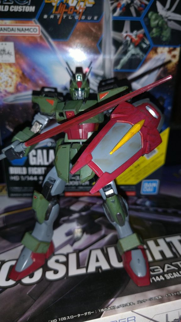 まずはスローターダガー。リアルタッチマーカーで汚しを入れてます。