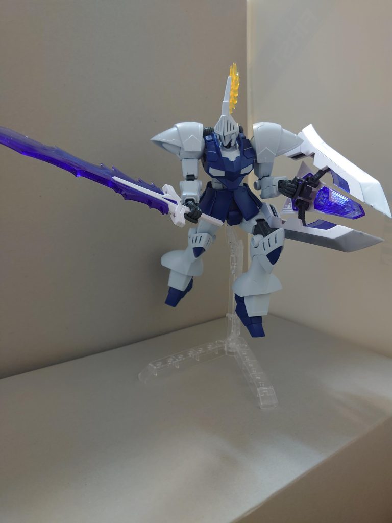 背負っていたシールドを左腕に戻す。  しかし、このシールドには第3の機能があって···