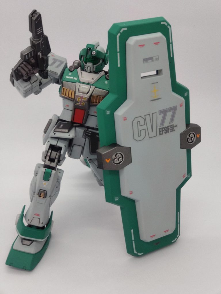 ビームスプレーガンとガーディアンシールド装備です