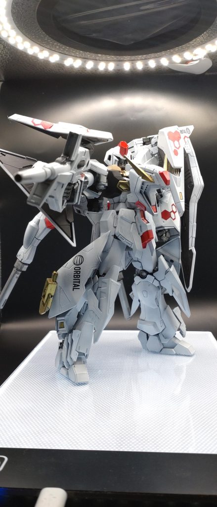 色の組み合わせは適＆当。ヘックスを赤にしたせいで塗り分けとか塗り重ねとかクソ面倒くさかったです。