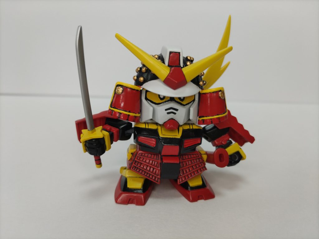 その後、小4(だったかな?)のときにコミックボンボンに出会って、『超戦士ガンダム野郎』にハマりました。　　　　　　　　　　　　　　　　　　　　　　　　　　　紅武者のインパクトが絶大でした。　　　　　　　　　　　　　　少し前に新装版を読んで「アレ？こんな扱いだったっけ？」と全MS(ではないか)の中で一番好きな機体だけに、思い出補正にショックを受けました。　　　　　　　　　　　　　　　　　　　　　　　　　　ボンボンのガンダム漫画は読んでいましたが、SD以外のガンダムのアニメを観るのはもっと後です。