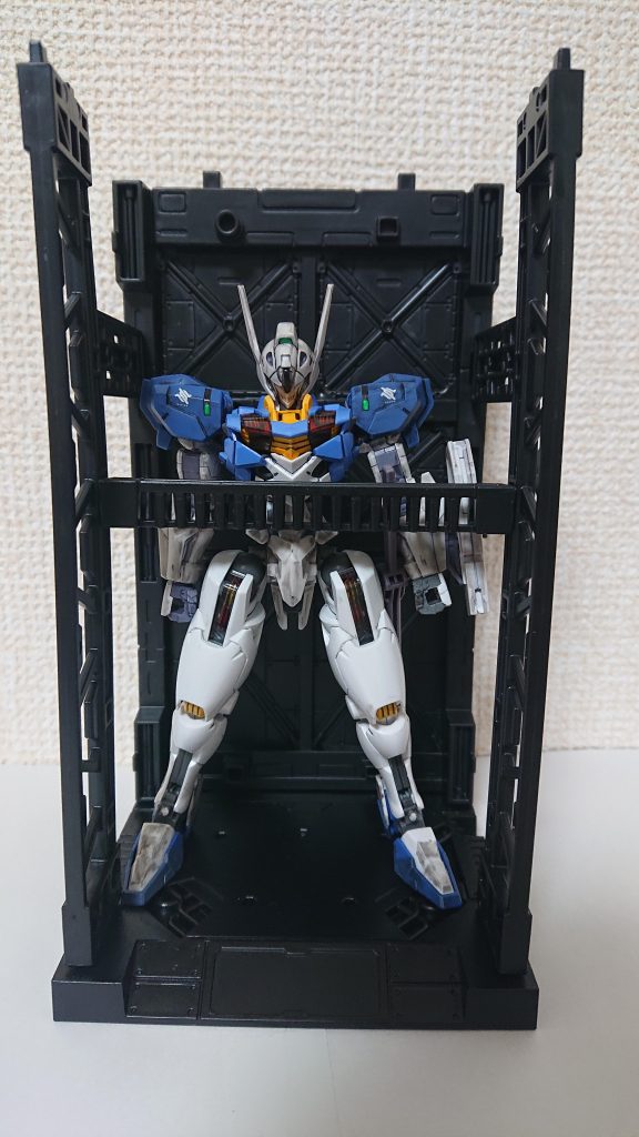 オマケダイソーで売ってるディスプレイスタンドをやっっっと買えることが出来ました!!この中にシープレックスをいれるとやはりかっこいい!繋げれるからインフィニスとも飾りたいナァ・・・