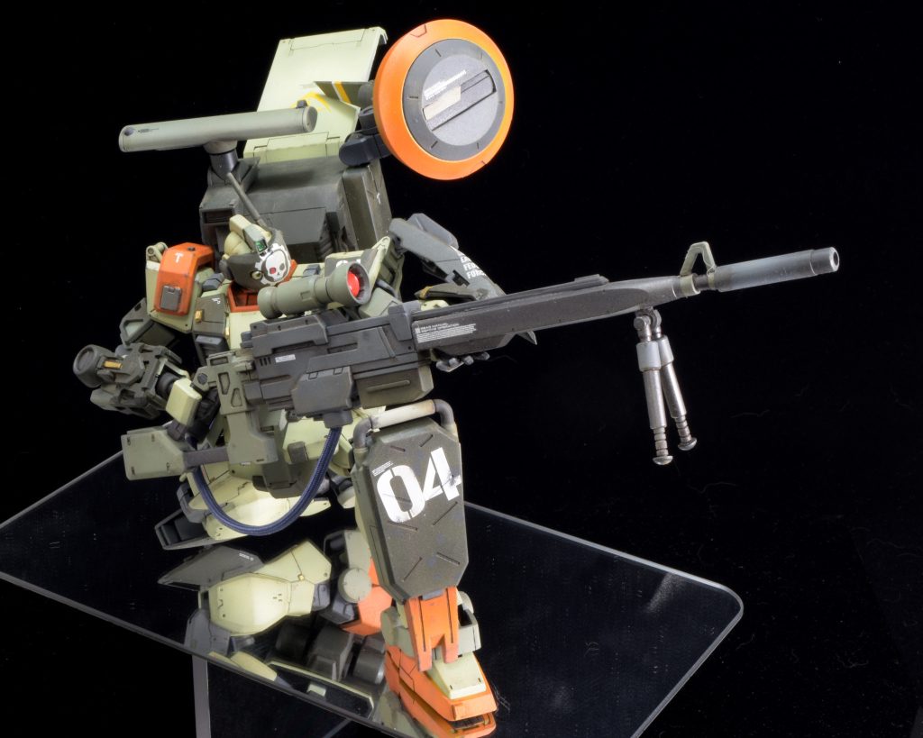 ジオニストの豚どもは死にくさらせビーム!戦艦を撃ち落とす威力ってことでライフル自体も大型化。