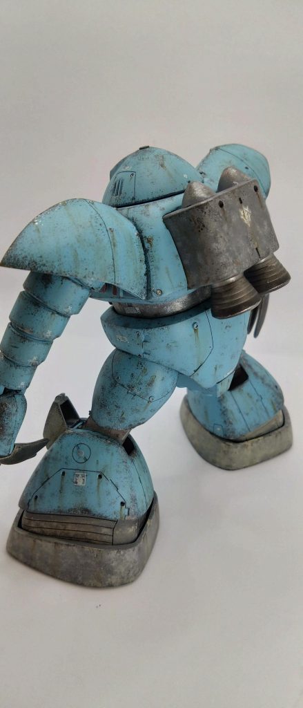 尻の雨垂れはお気に入りです。足の側面の謎の穴（笑）からの汚れも見ていただきたいポイントです。