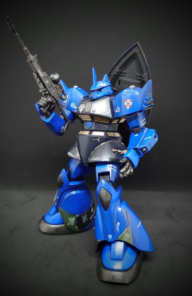 脚部は、スジボリ練習とゲルググは数が少ないので破損の修理は暫定になるかなーと思いつきの工作です