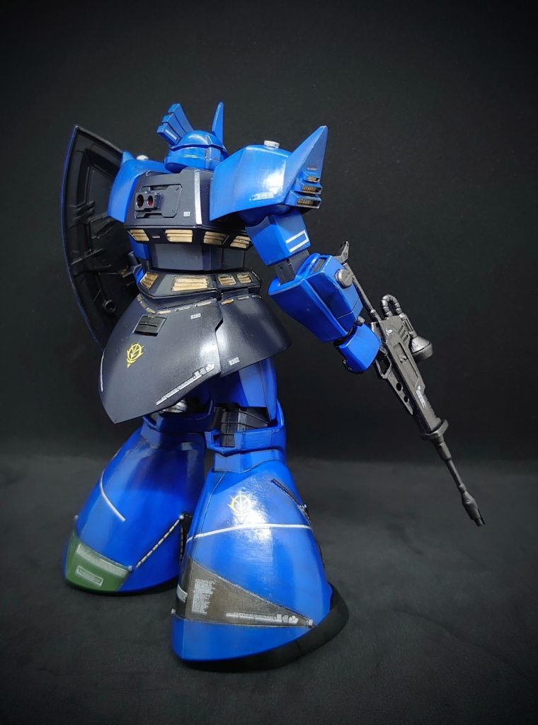 ランバ・ラルはドズル配下なので、ソロモン→ア・バオア・クーでの戦線で戦って破損・補修との妄想設定です