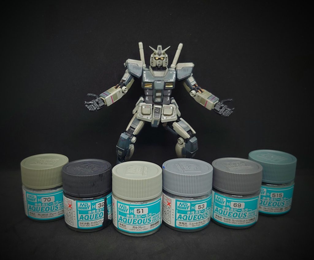 水性ホビーカラーを整理していたら【グレー】って多いし、個性があると思いました。No.32 ダークグレーNo.51 ガルグレーNo.53 ニュートラルグレーNo.69 グレーバイオレットNo.70 グレーNo.515 ジャーマングレーグレーざんまい!